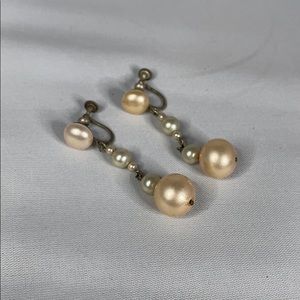 Vintage Pearl Screw On Earrings